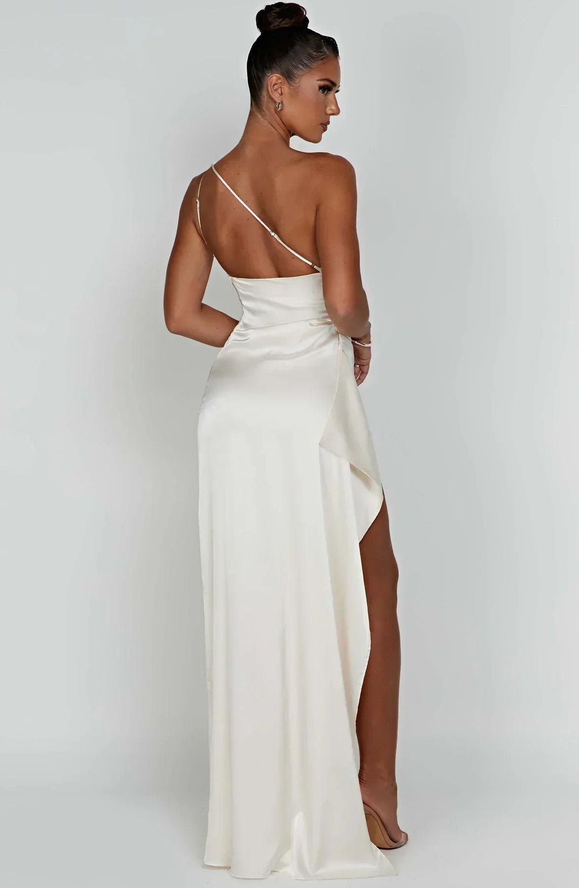 Nabila | Elegante jurk met één schouder voor dames